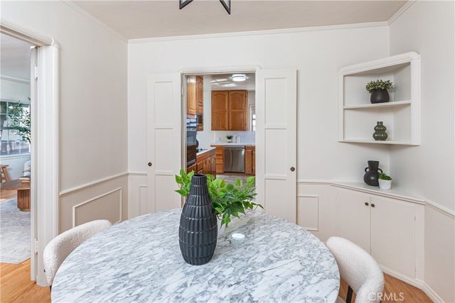 432 N Beachwood Drive, Burbank, CA 91506