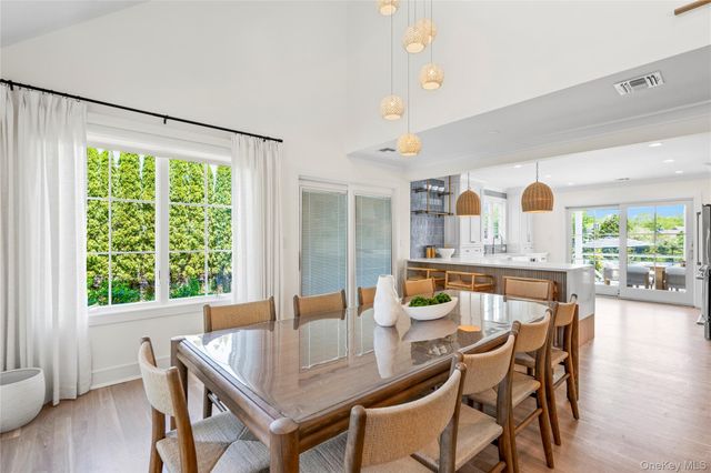 4 Carriage Lane, Southampton, NY 11968