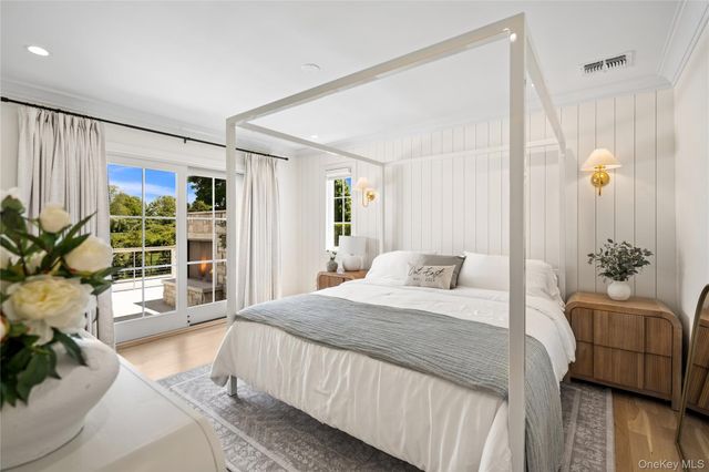 4 Carriage Lane, Southampton, NY 11968