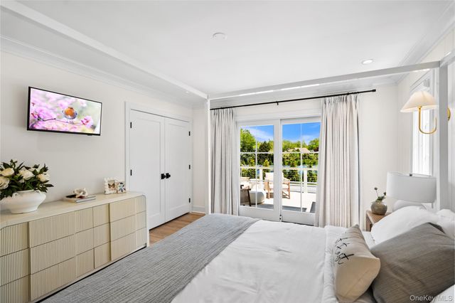 4 Carriage Lane, Southampton, NY 11968