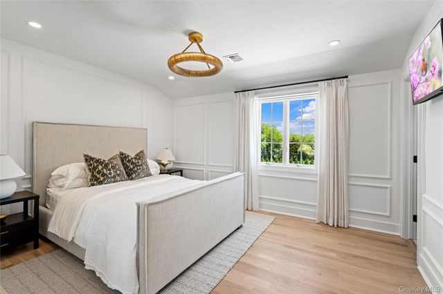 4 Carriage Lane, Southampton, NY 11968