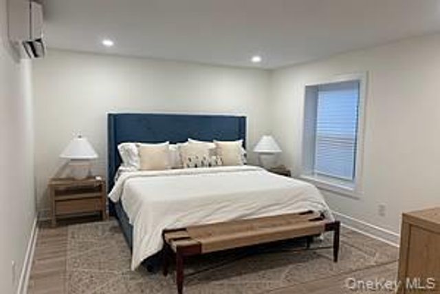 4 Carriage Lane, Southampton, NY 11968