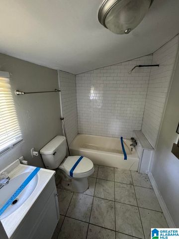 621 PINE HILL ROAD, Tarrant, AL 35217