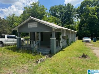 621 PINE HILL ROAD, Tarrant, AL 35217