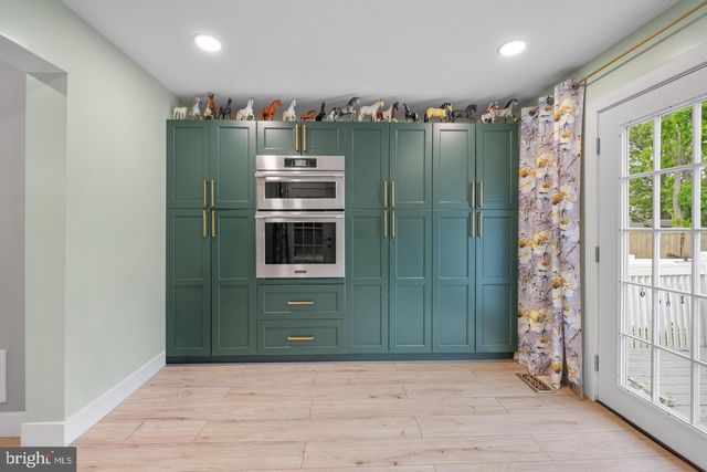 121 CLEVELAND AVE, Riverside, NJ 08075