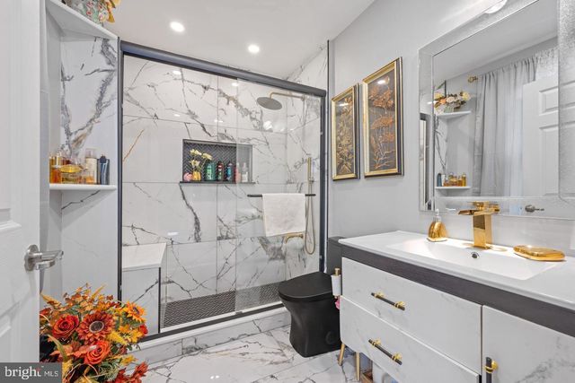 121 CLEVELAND AVE, Riverside, NJ 08075