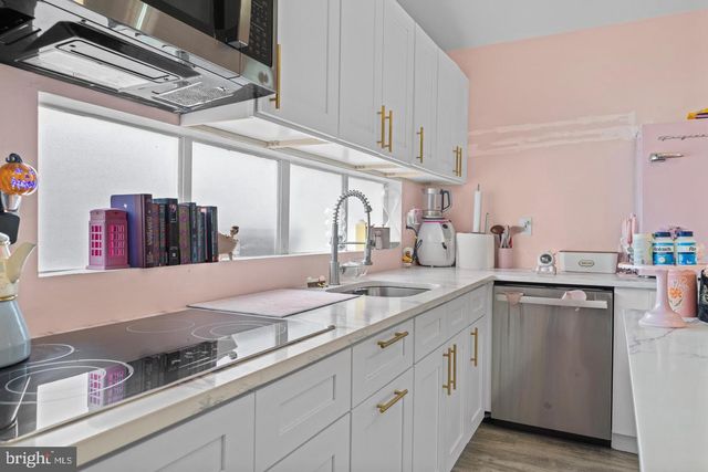 121 CLEVELAND AVE, Riverside, NJ 08075