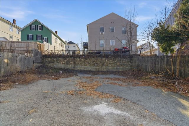 35 Gray Street, Providence, RI 02909