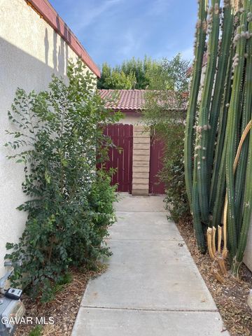 2230 E Ave Q4 35, Palmdale, CA 93550