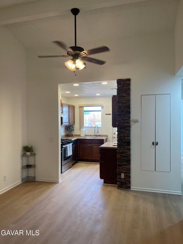 2230 E Ave Q4 35, Palmdale, CA 93550