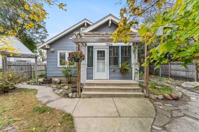 20 Columbia Avenue SE, Saint Cloud, MN 56304