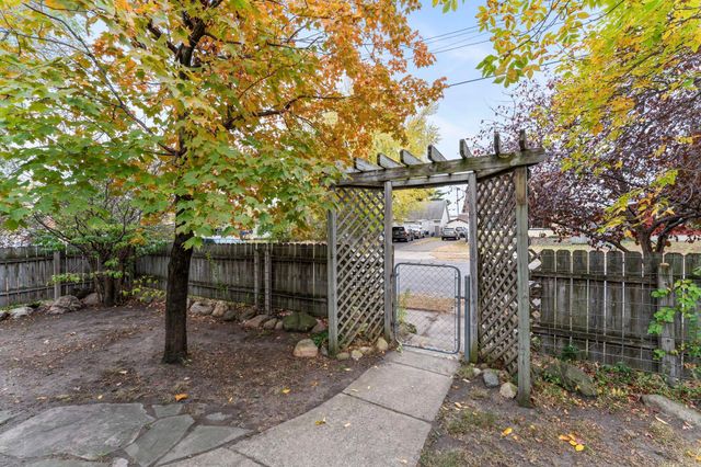 20 Columbia Avenue SE, Saint Cloud, MN 56304