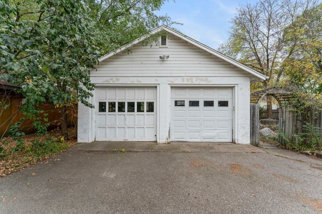 20 Columbia Avenue SE, Saint Cloud, MN 56304