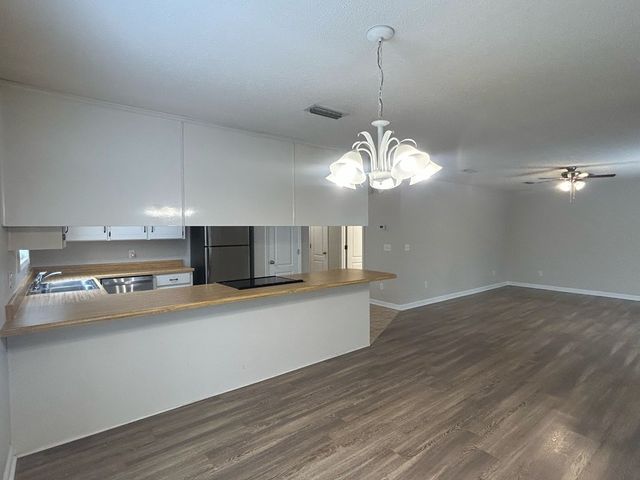 120 Radford Circle, Dothan, AL 36301