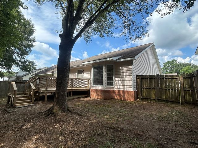 120 Radford Circle, Dothan, AL 36301