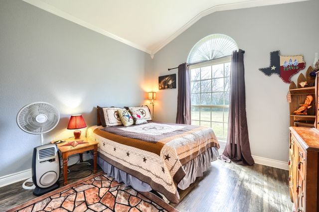 100 County Road 4719, Cumby, TX 75433