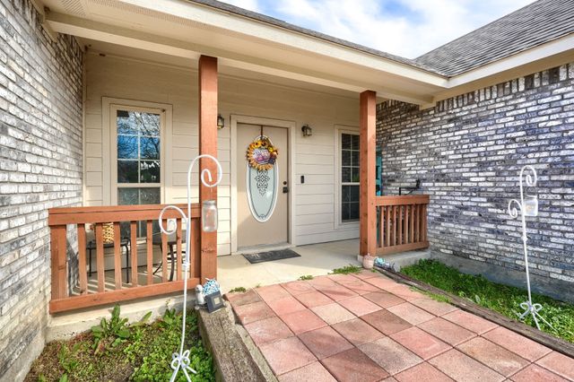 100 County Road 4719, Cumby, TX 75433