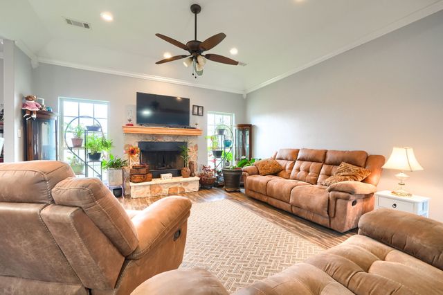 100 County Road 4719, Cumby, TX 75433