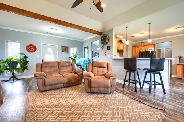 100 County Road 4719, Cumby, TX 75433