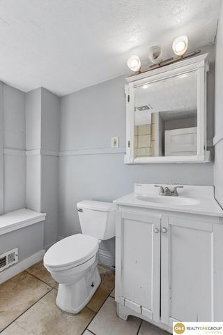 5139 S 41st Street, Omaha, NE 68107