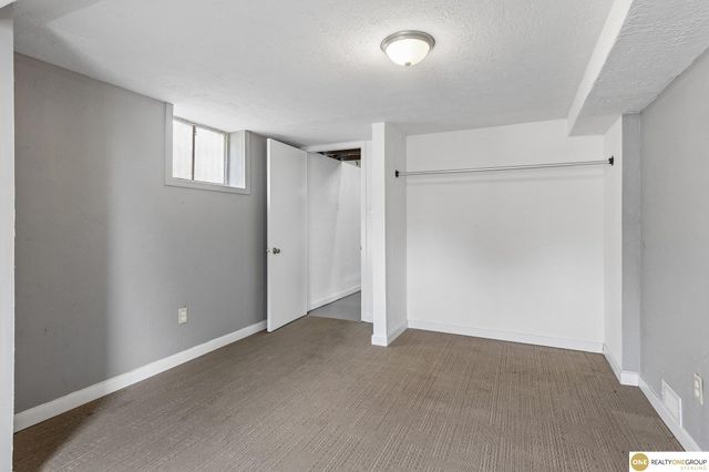 5139 S 41st Street, Omaha, NE 68107