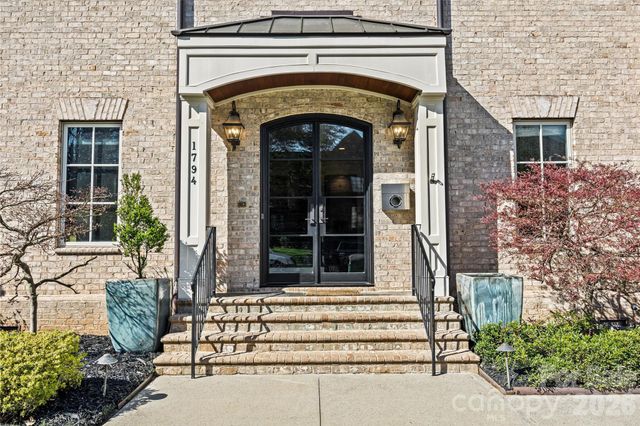1794 Sterling Road, Charlotte, NC 28209
