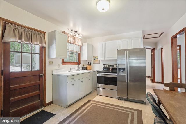 115 MARINA DR, Kinsale, VA 22488