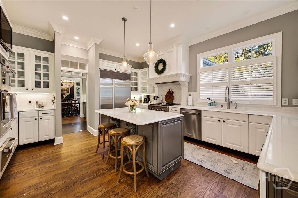Image 11 of property listing at 23 Little Comfort Road, Savannah, GA 31411