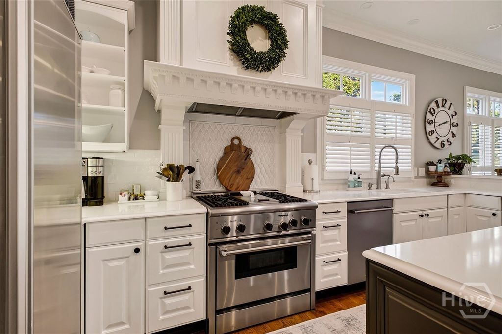 Image 15 of property listing at 23 Little Comfort Road, Savannah, GA 31411