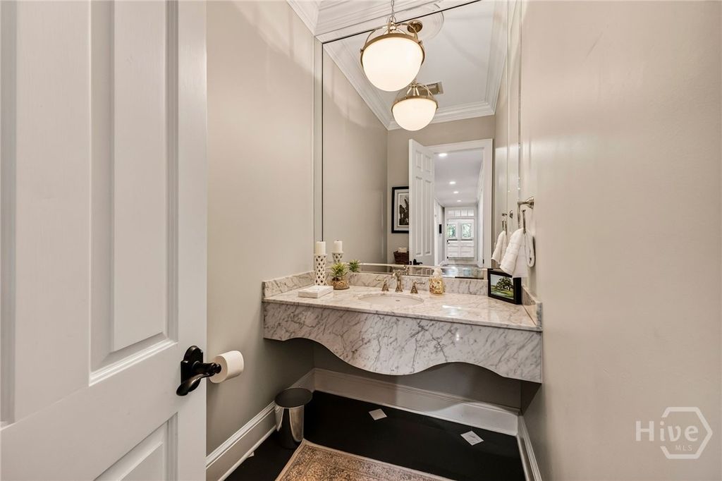 Image 25 of property listing at 23 Little Comfort Road, Savannah, GA 31411
