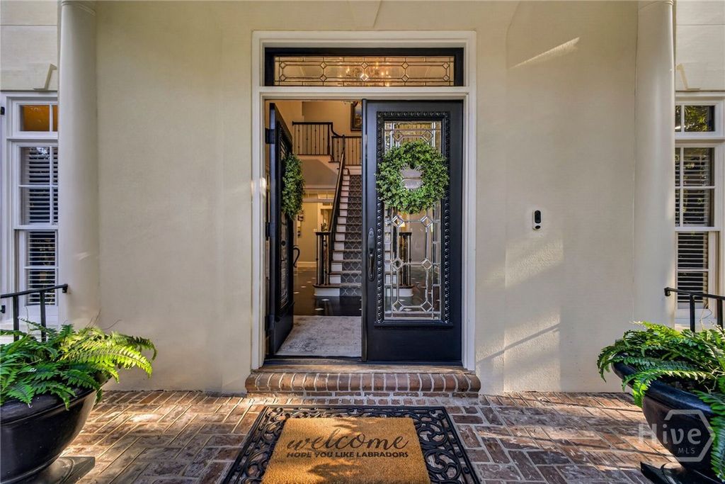 Image 3 of property listing at 23 Little Comfort Road, Savannah, GA 31411