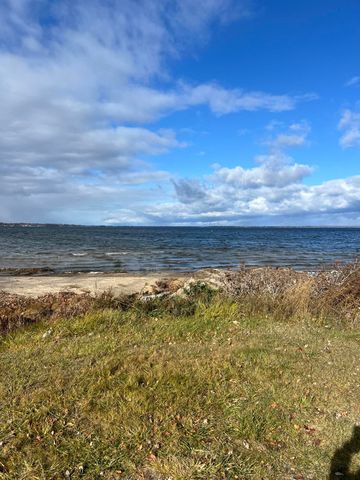 5453 W Houghton Lake Drive, Houghton Lake, MI 48629