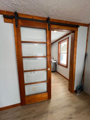 5453 W Houghton Lake Drive, Houghton Lake, MI 48629