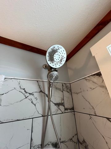 5453 W Houghton Lake Drive, Houghton Lake, MI 48629