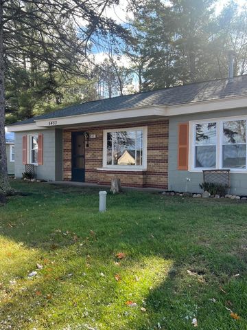 5453 W Houghton Lake Drive, Houghton Lake, MI 48629