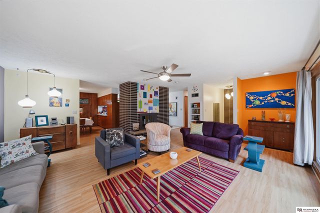 541 Lakewood Drive, Lincoln, NE 68510