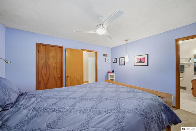 541 Lakewood Drive, Lincoln, NE 68510