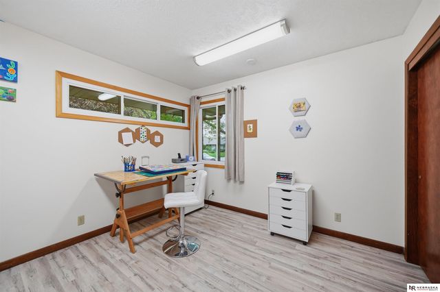 541 Lakewood Drive, Lincoln, NE 68510