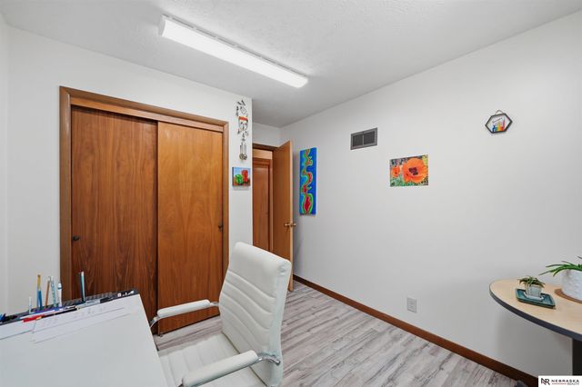 541 Lakewood Drive, Lincoln, NE 68510