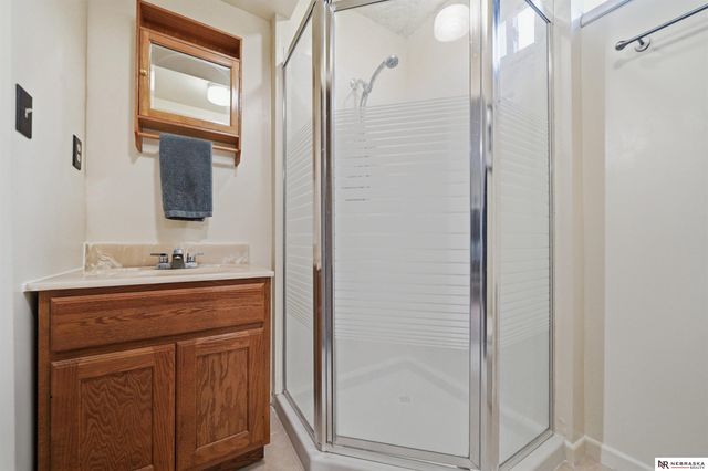 541 Lakewood Drive, Lincoln, NE 68510