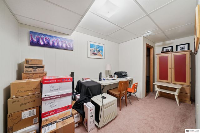 541 Lakewood Drive, Lincoln, NE 68510