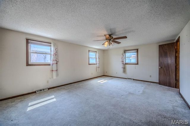 106 Zeigenbein Road, St Robert, MO 65584