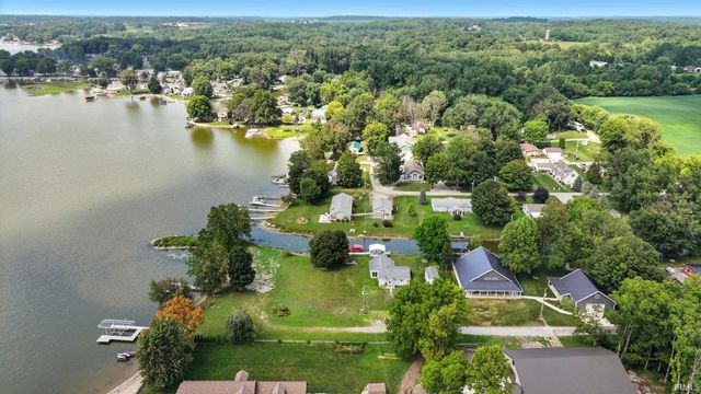 160 Ln 160a Turkey Lake, Hudson, IN 46747