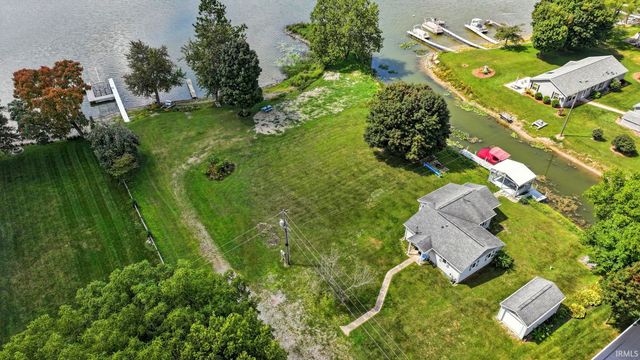 160 Ln 160a Turkey Lake, Hudson, IN 46747