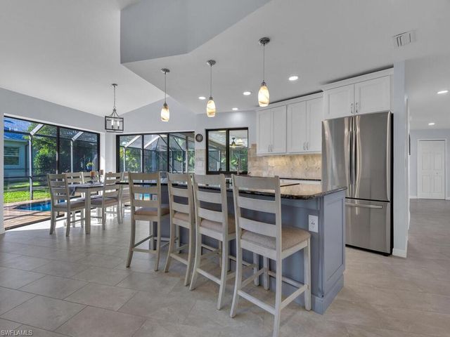 800 El Dorado PKWY W, Cape Coral, FL 33914