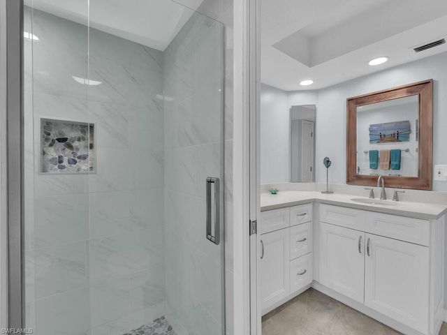 800 El Dorado PKWY W, Cape Coral, FL 33914