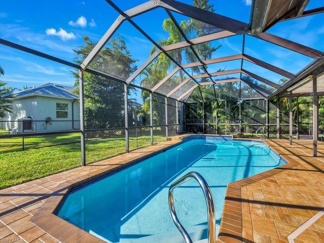 800 El Dorado PKWY W, Cape Coral, FL 33914