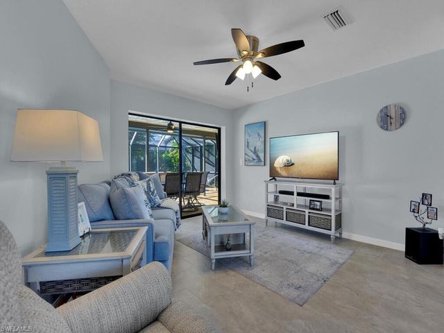 800 El Dorado PKWY W, Cape Coral, FL 33914