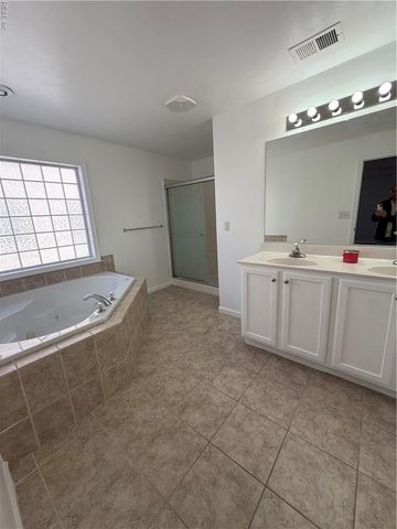 1752 Schooner Strait CT, Virginia Beach, VA 23453