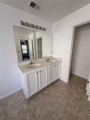 1752 Schooner Strait CT, Virginia Beach, VA 23453